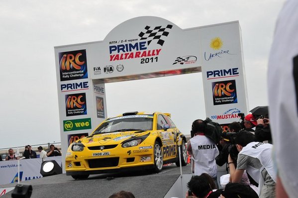 Proton R3 - Yalta Rally 2011 start podium.jpg