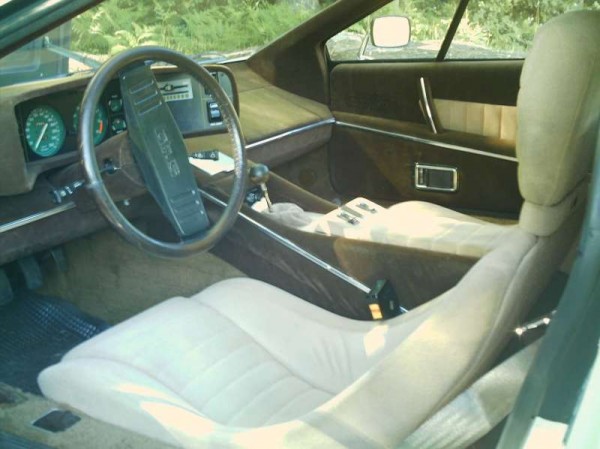 Lotus Esprit S1 77 Wit mijn Interieur-800.jpg