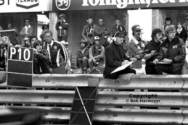 1978 United States Grand Prix East at Watkins Glen - Pitwall.jpg