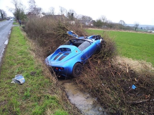 Offroad Lotus.jpg