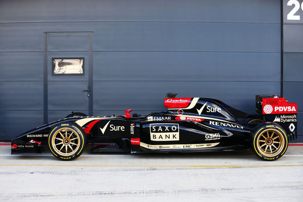 Lotus-Pirelli-18-Zoll-F1-Test-Silverstone-2014-fotoshowImage-a430edcf-792843.jpg