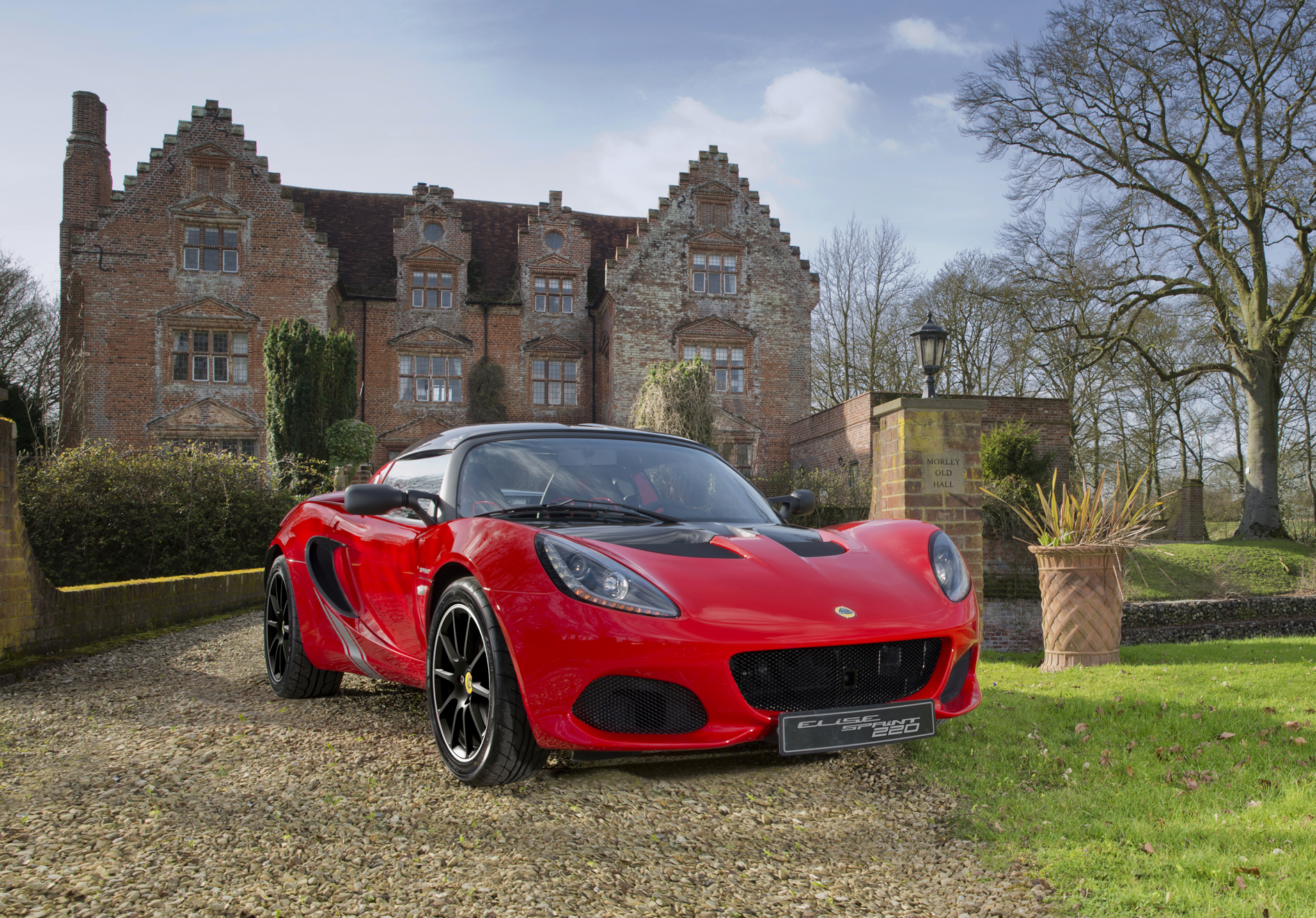 Lotus Elise Sprint 220 Front 3Qtrs Med Res (1).jpg