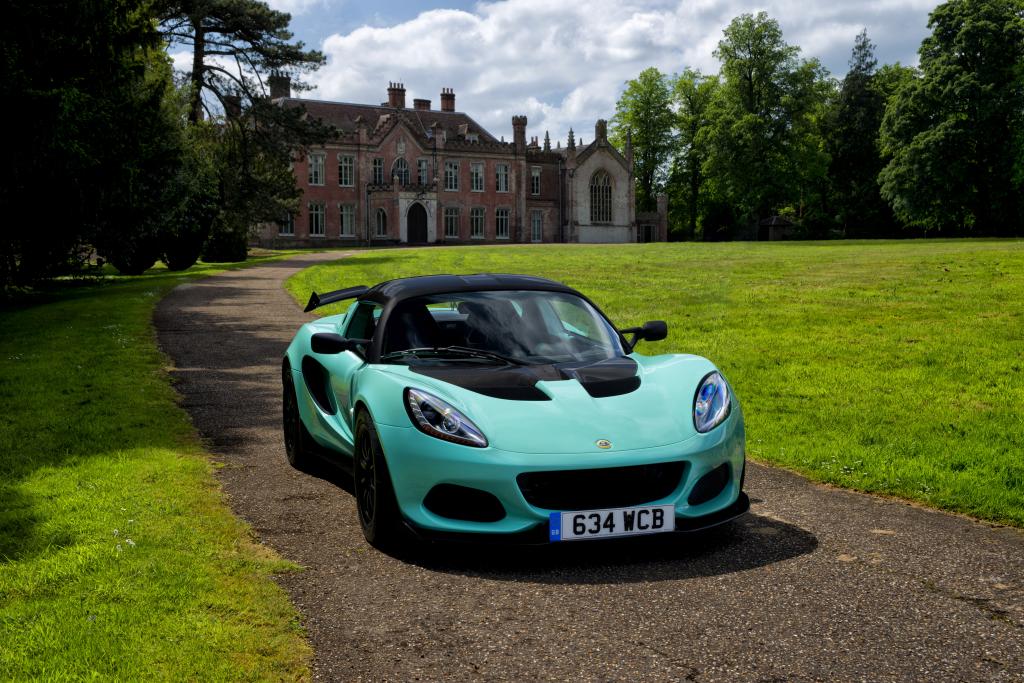 77680_Lotus-Elise-Cup-250-front-3qtr-(1)_1024x683.jpg