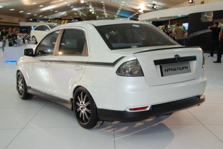 Proton at KLIM2010 - Saga Kasturi Concept.jpg
