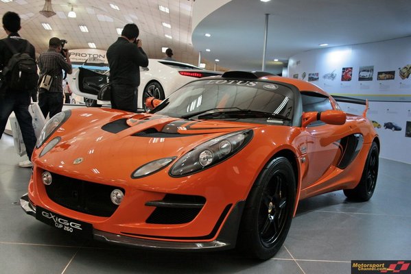 Lotus Exige at KLIMS.jpg