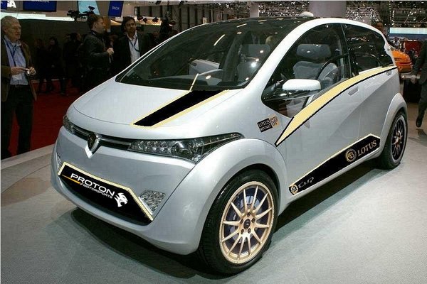 GEN10_Giugiaro_Proton_06.jpg