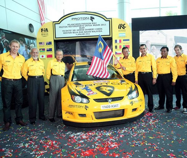 Proton R3 Team 2011.jpg