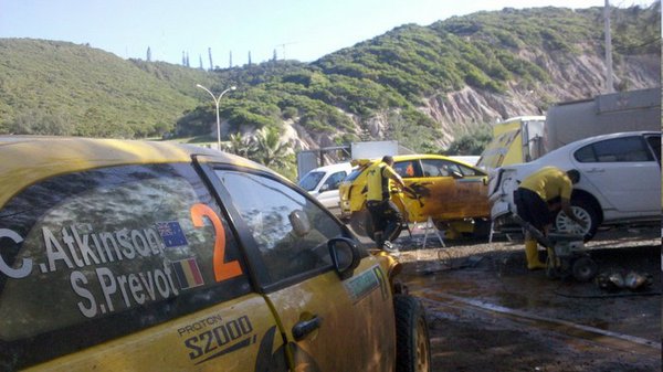 Proton R3 Team 2011-New Caledonia-car wash4.jpg