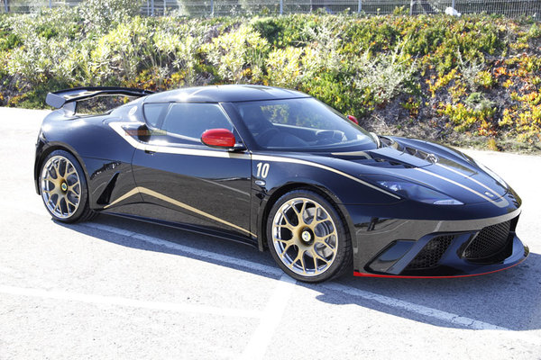 Lotus_Evora_GTE_F1_Edition_spotted_01.jpg