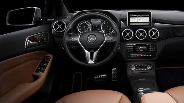 01-mercedes-benz-b-class-interior630iot.jpg