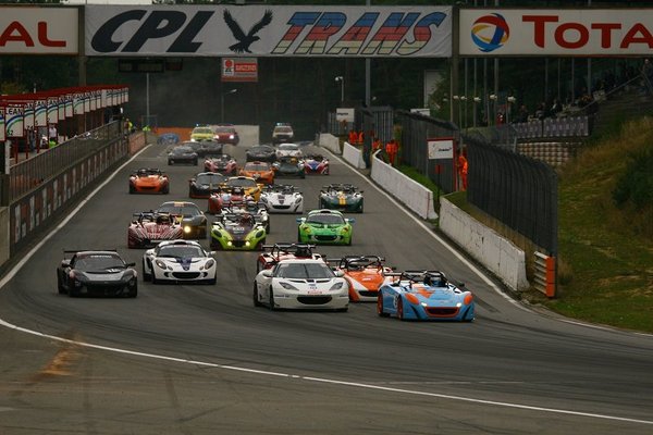 Lotus Cup Europe 2012 race2 start  Zolder.jpg