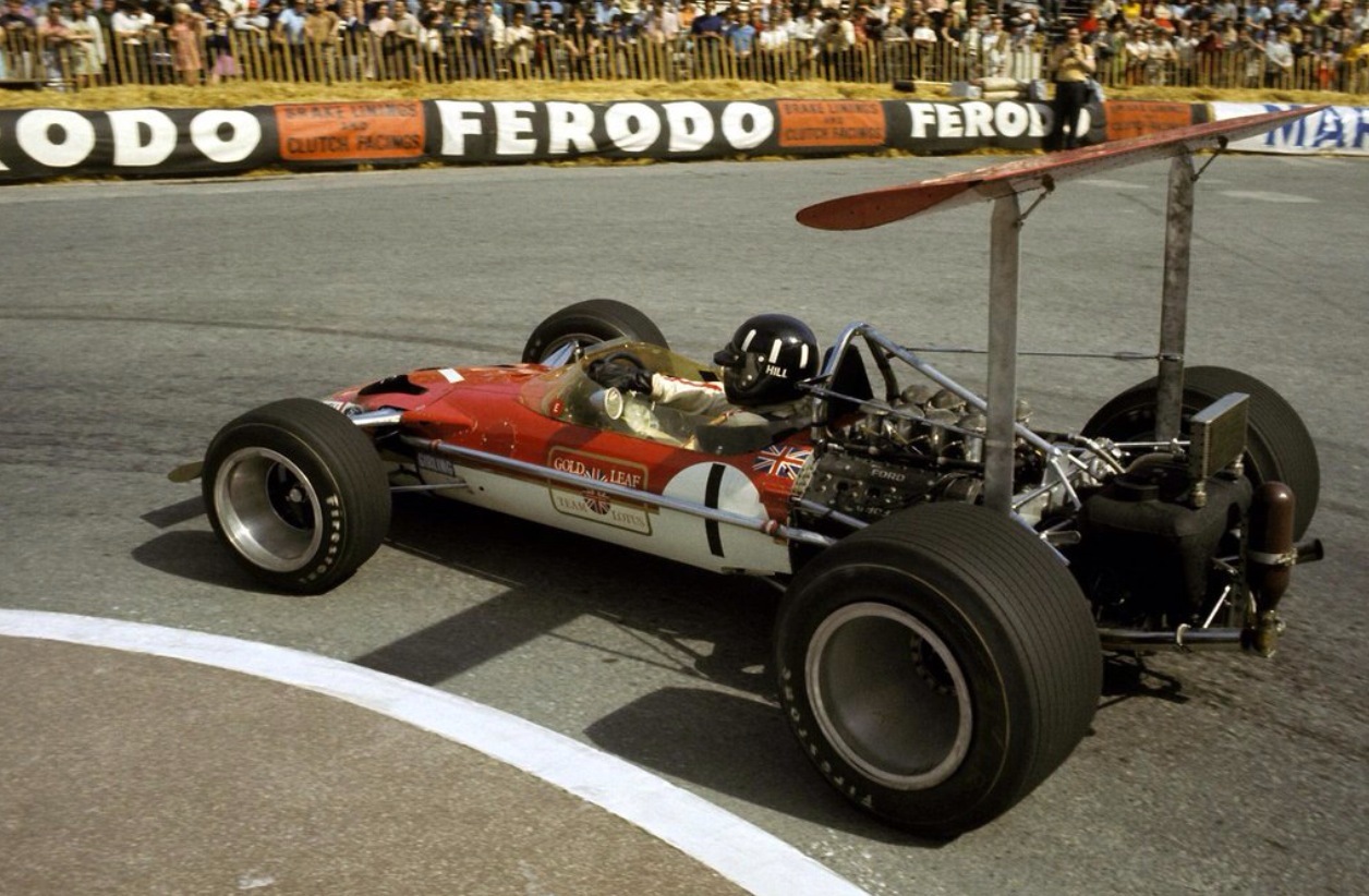 Lotus 49B - 1969 Brands Hatch - extra steun